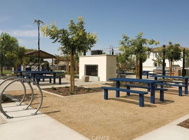 Building Photo - Model house 2 Bedroom  one loft in second ...