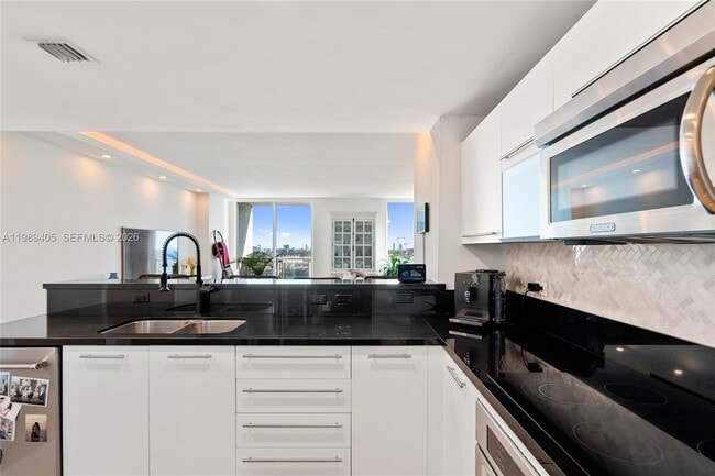 Building Photo - 244 Biscayne Blvd