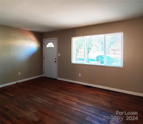 Building Photo - 933 Yellowstone Dr