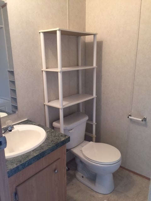 Building Photo - 2843 Winchester Ave