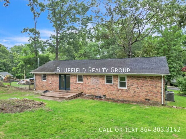 Building Photo - 3 Kerry Ct