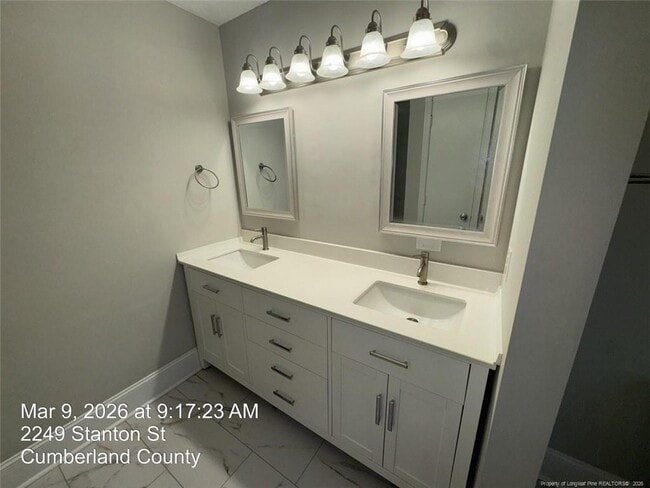 Building Photo - 2249 Stanton St