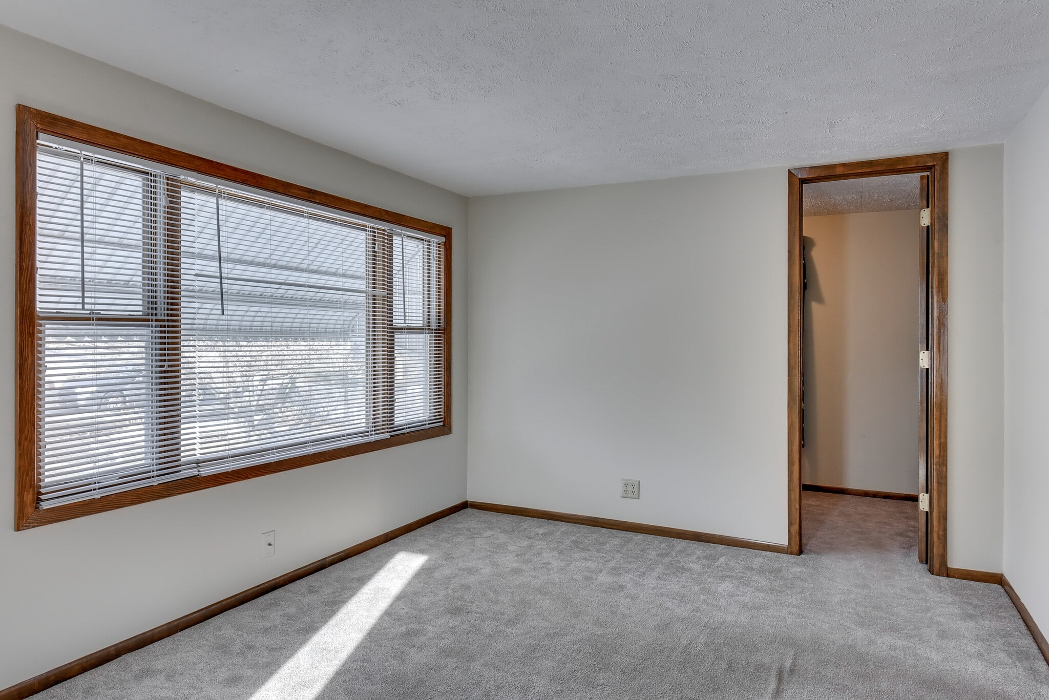 Building Photo - 2721 Josephine St