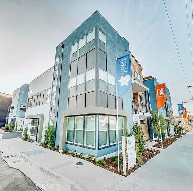 Primary Photo - 14323 Van Ness Ave