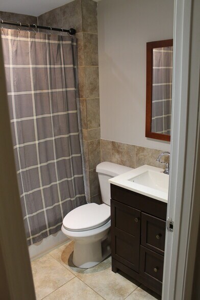 Building Photo - 756 Sunset Blvd SW