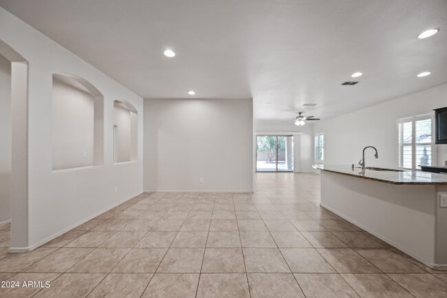 Building Photo - 27358 N 174th Ln