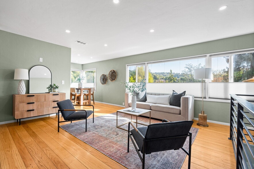 Building Photo - 8124 Greenly Dr