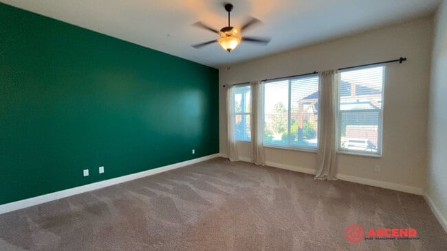 Building Photo - *MOVE IN SPECIAL!!*