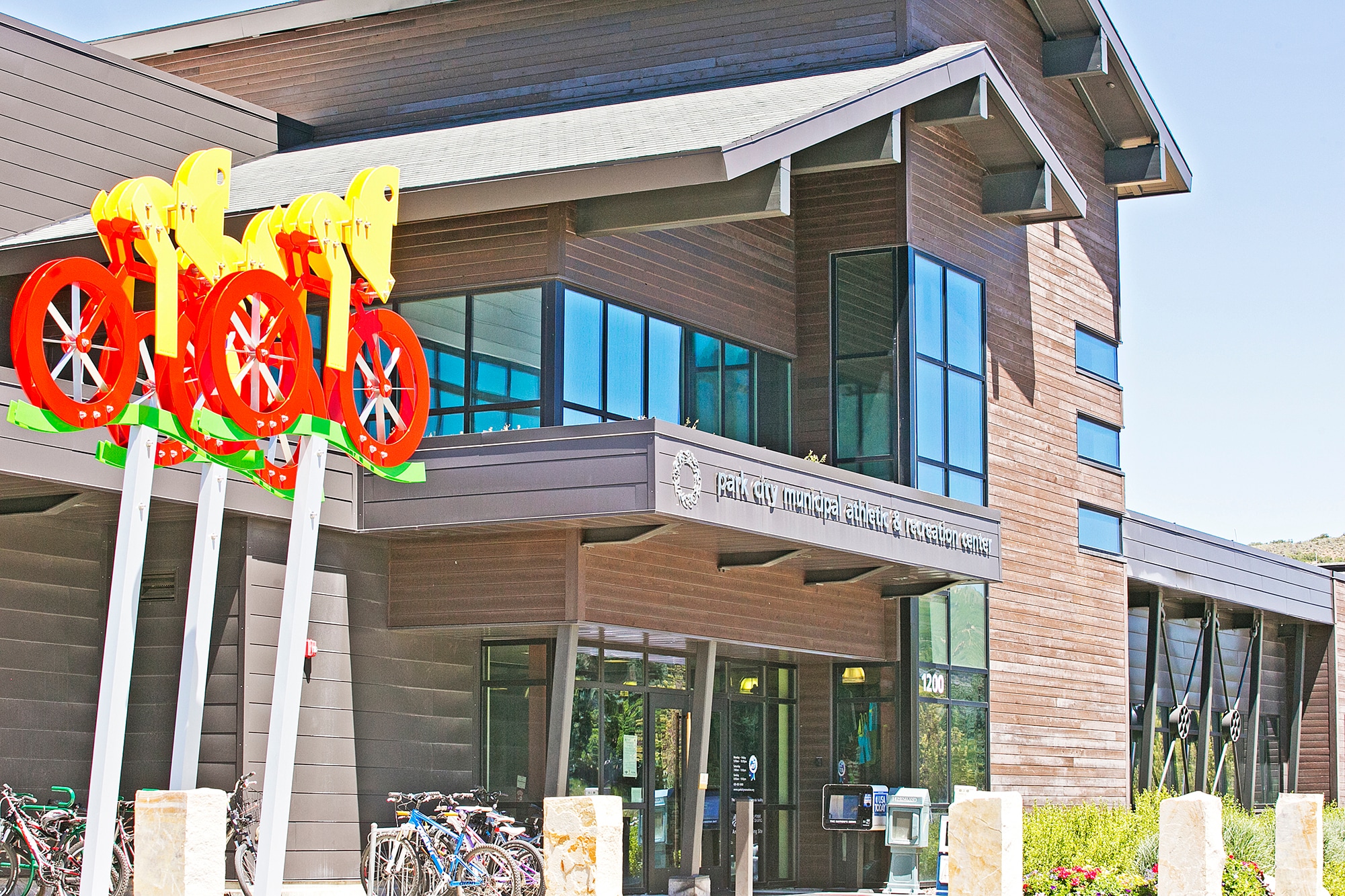 PC Marc - 36 Racquet Club Dr