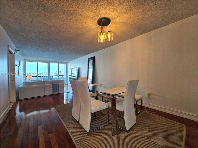 Building Photo - 3200 Collins Ave