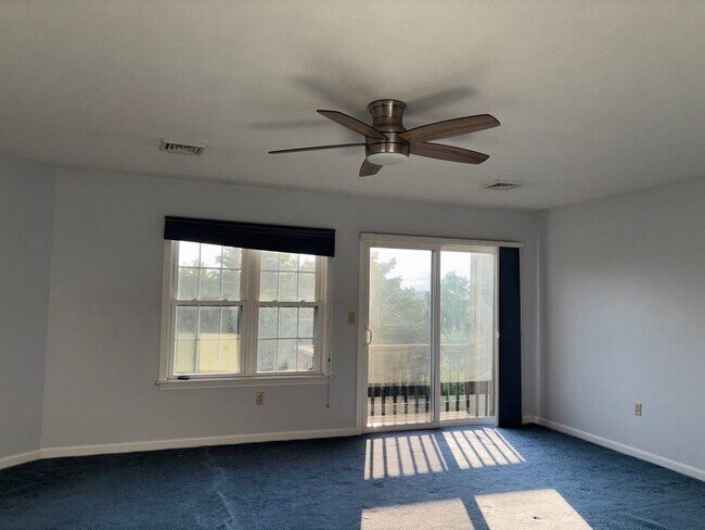 Building Photo - 95 Green Briar Rd