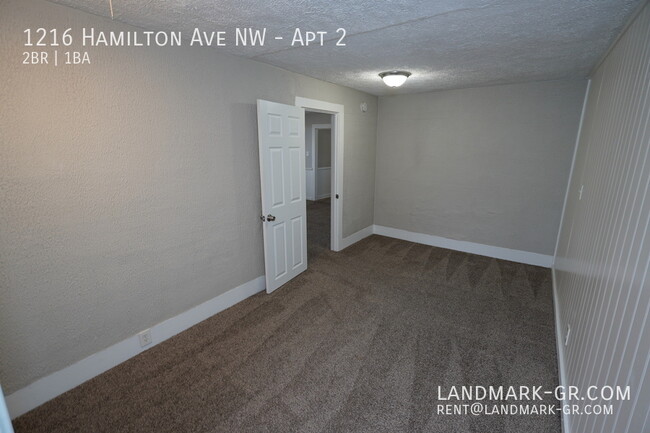 Building Photo - Updated 2-Bed, 1-Bath – First Month $775 Rent