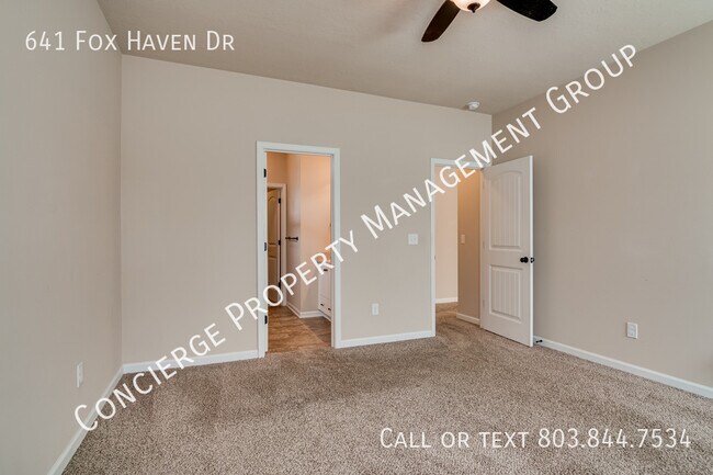 Building Photo - 641 Fox Haven Dr