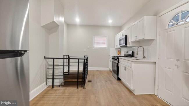 Building Photo - 5437 Webster St