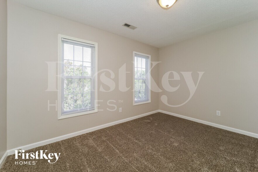 Building Photo - 1809 Larkhill Ct