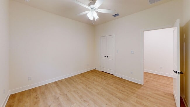 Building Photo - The Bowie-3BR/2BA w/2-car garage