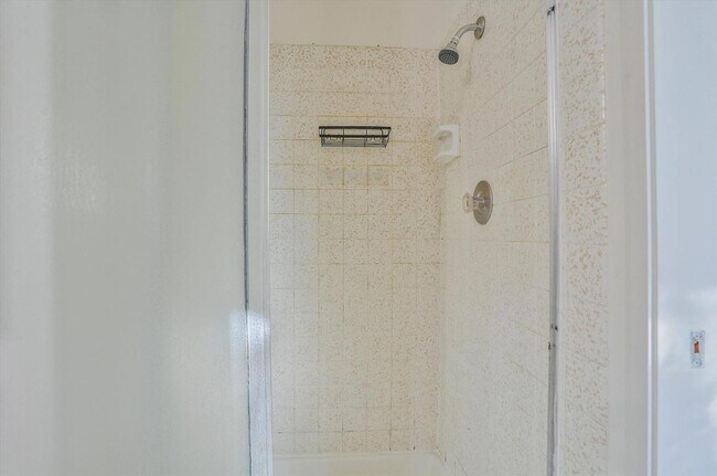 Building Photo - 5901 Casa Alegre