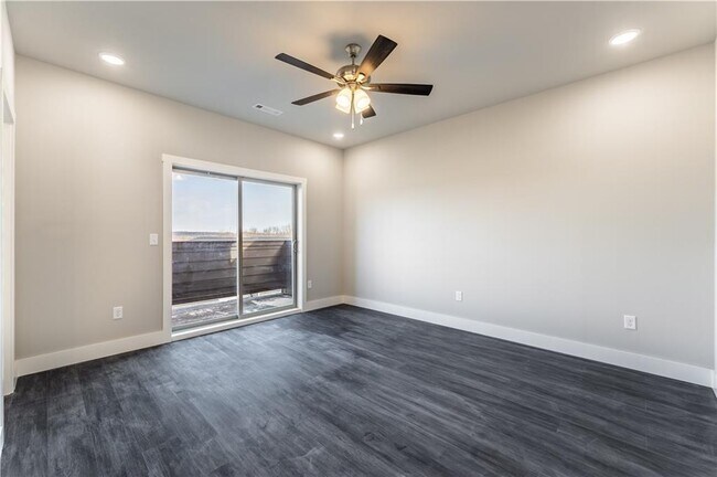 Building Photo - 2179 W Million Ln