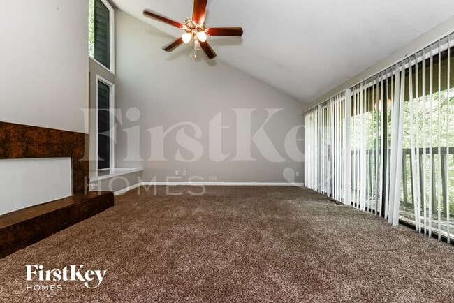 Building Photo - 5309 Golfcrest Cir