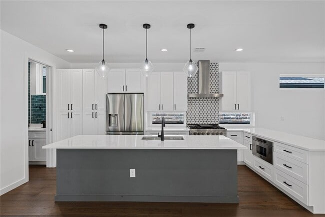 Building Photo - 3314 Garden Villa Ln