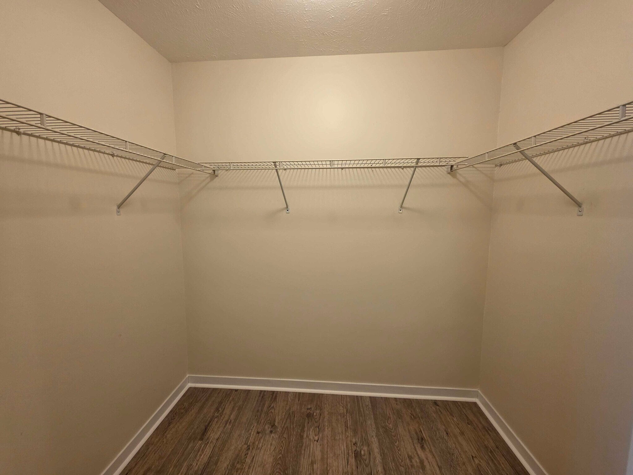 Building Photo - 3681 Hawthorne St