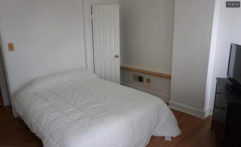 Building Photo - 1226 W Cross St