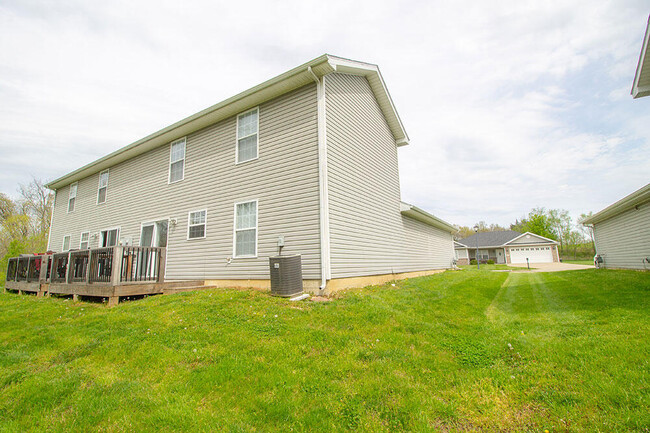 Building Photo - 4610 Dehaven Dr