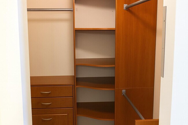 Building Photo - 849 Te