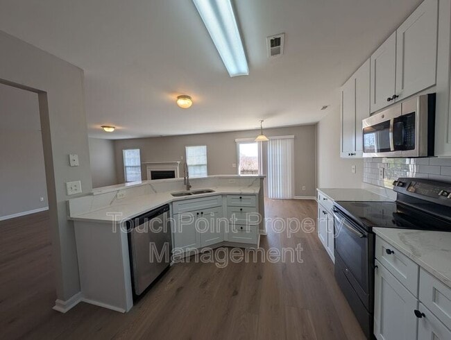 Building Photo - 11307 Breezehill Ln