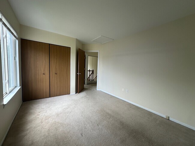 Building Photo - 21258 Cascade Ct