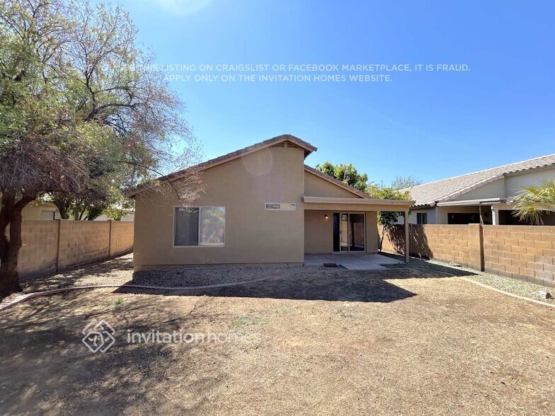 Building Photo - 2620 E Beverly Rd