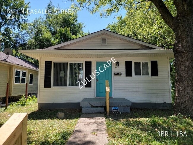 Primary Photo - 840 Lasalle St