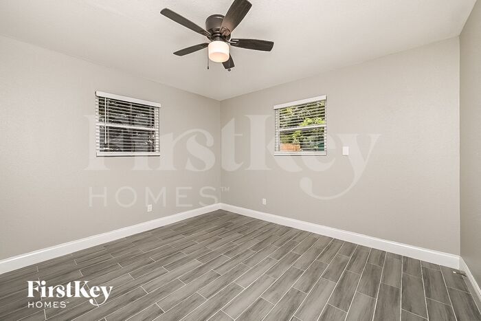 Building Photo - 7916 Bahia Ave