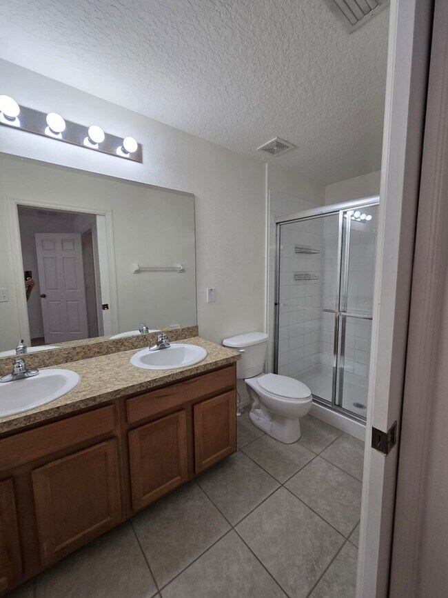 Building Photo - 8533 Gablebend Way