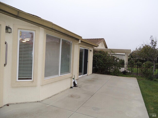 Building Photo - 265 Conway Dr