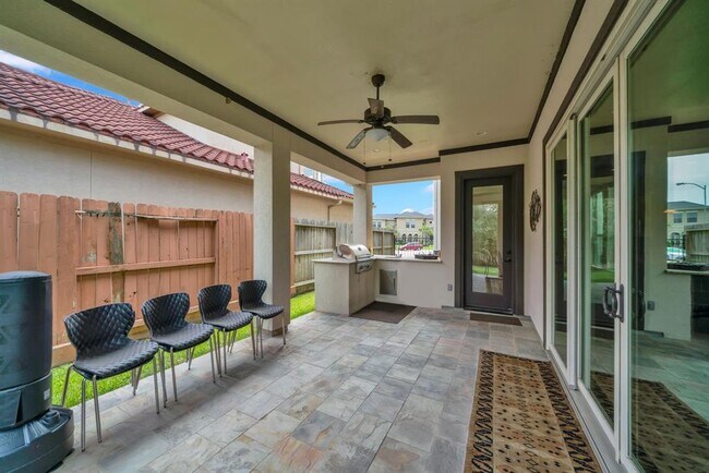 Building Photo - 26006 Carolina Cherry Ct