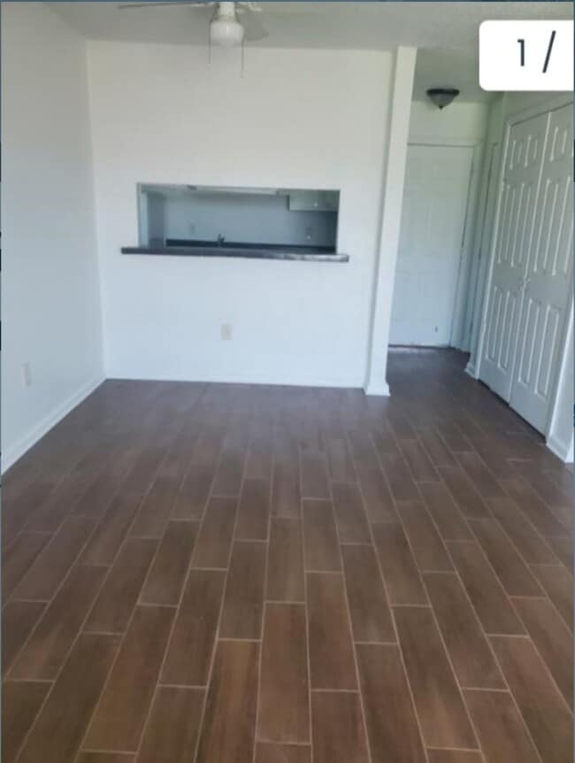 Building Photo - 1113 Scotsdale Dr