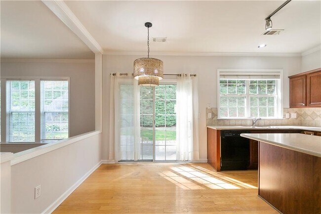 Building Photo - 485 Friars Head Dr NE