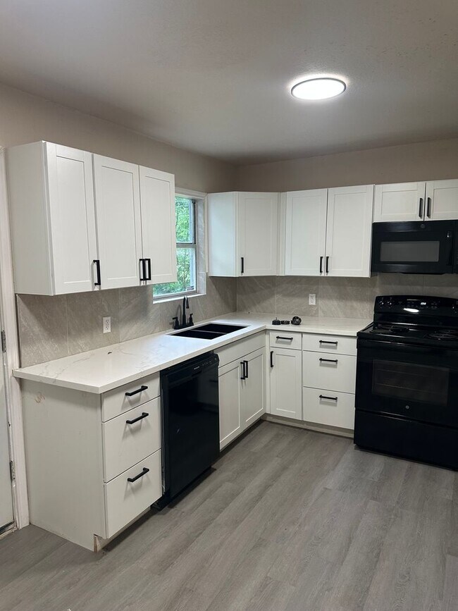 Building Photo - 2bd/1ba in Killeen Accepting Section 8