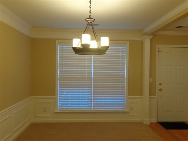 Building Photo - 1536 Cardinal Ln