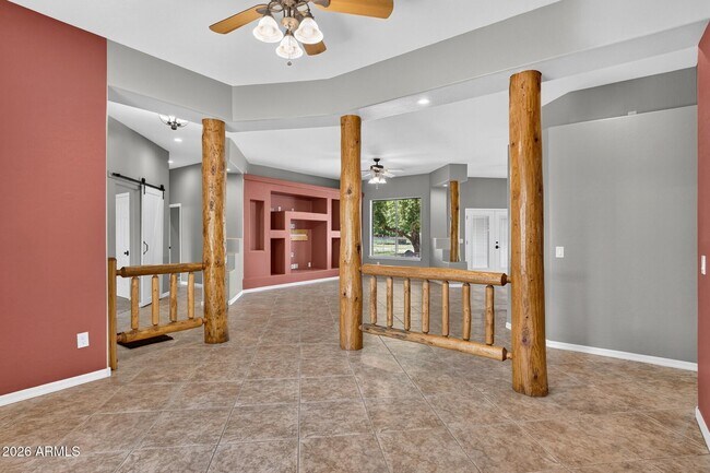 Building Photo - 3002 E Sherry Ln