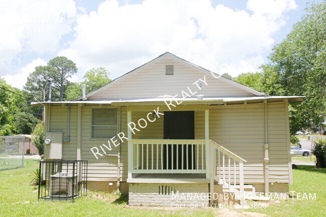 Building Photo - 4903 W 28th St