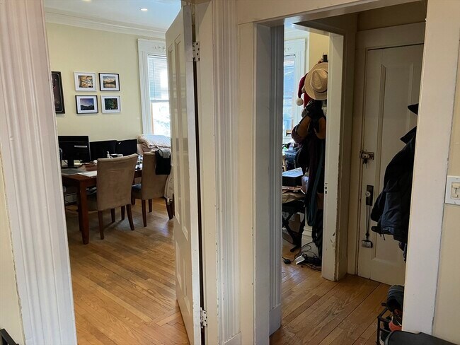 Building Photo - 47 Spring St