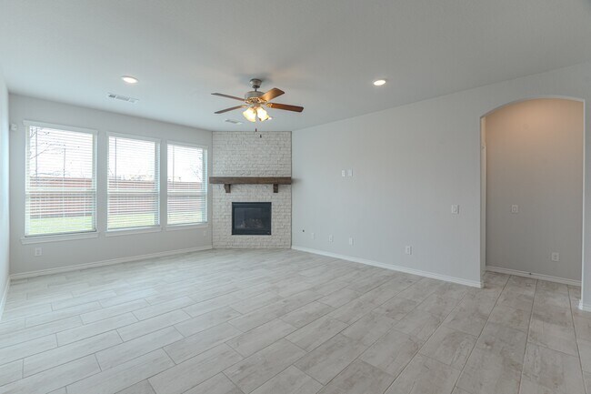 Building Photo - 59 Pioneer Canyon Pl