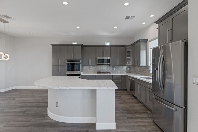 Building Photo - Executive Luxury Living with Unmatched Cit...