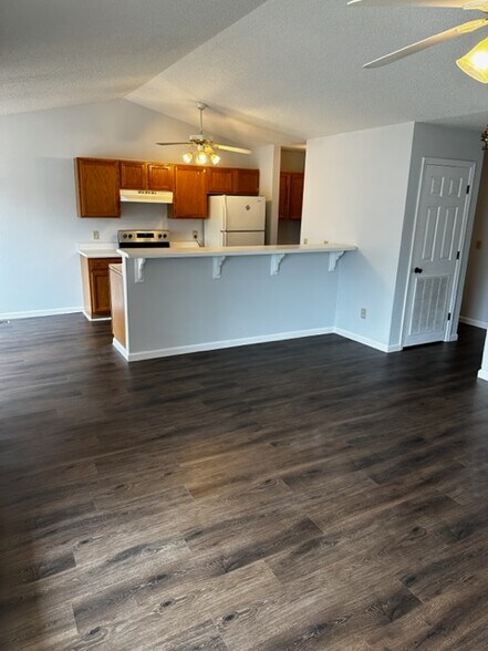 Building Photo - 119 Rockyreef Cir