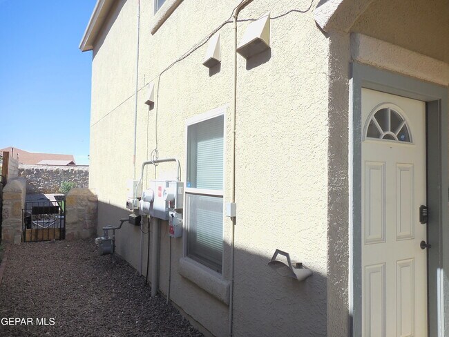 Building Photo - 7045 Eagle Nest Ct