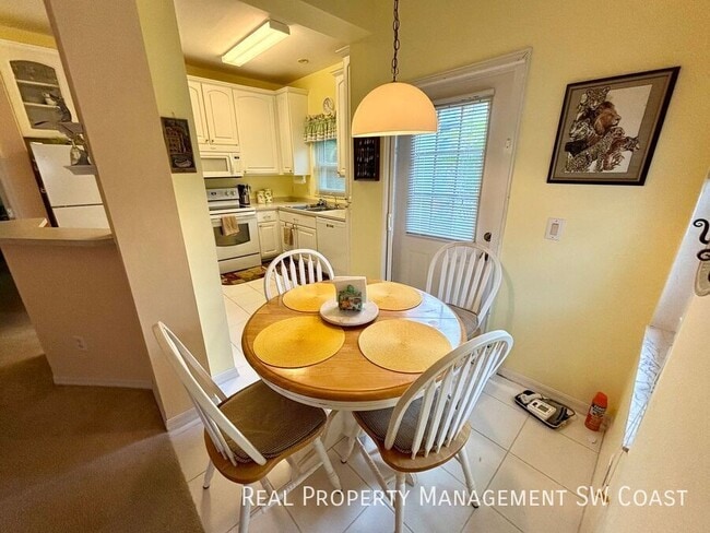 Building Photo - 10734 Blue Bimini Cir