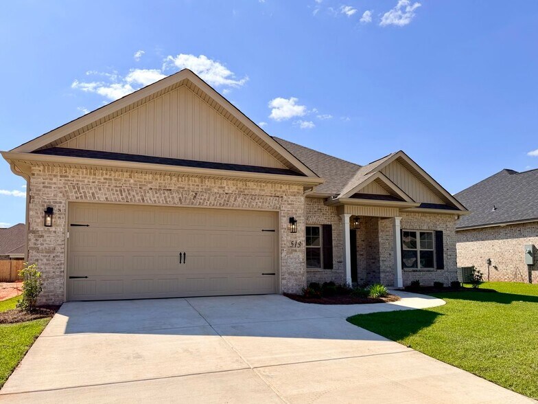 Building Photo - 513 Bristleleaf Path