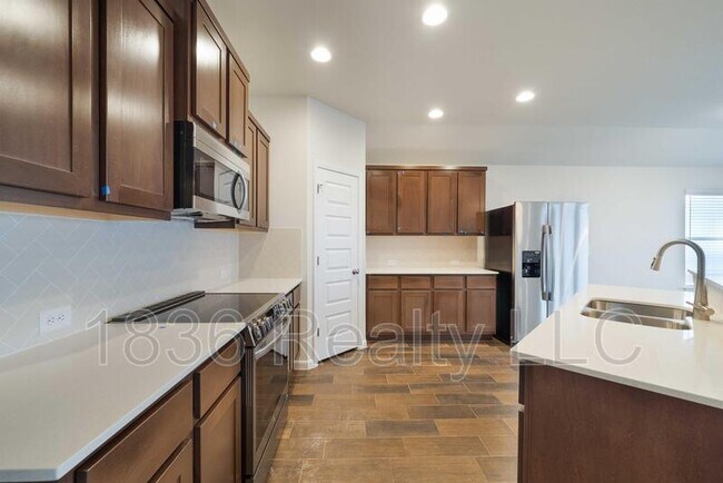 Building Photo - 9604 Eloquence Dr